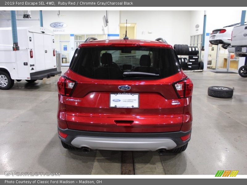 Ruby Red / Chromite Gray/Charcoal Black 2019 Ford Escape SEL 4WD