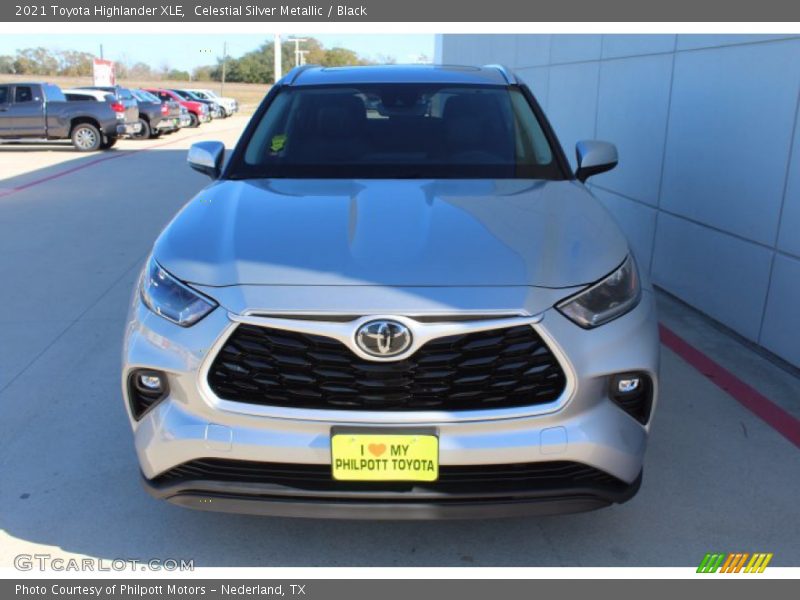 Celestial Silver Metallic / Black 2021 Toyota Highlander XLE