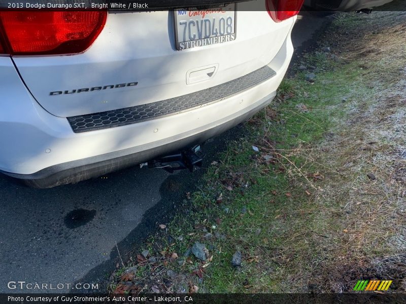 Bright White / Black 2013 Dodge Durango SXT