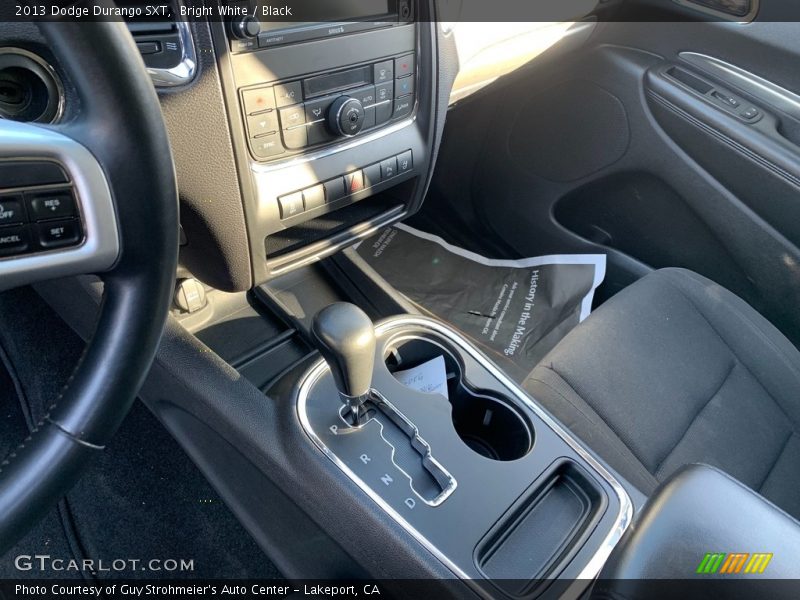 Bright White / Black 2013 Dodge Durango SXT