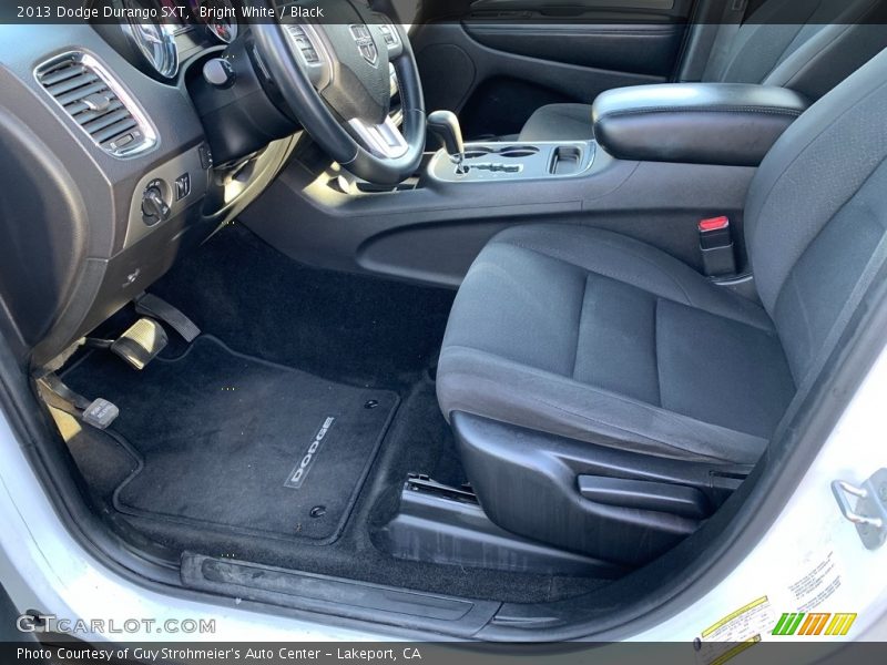 Bright White / Black 2013 Dodge Durango SXT