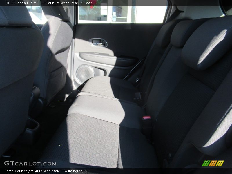 Platinum White Pearl / Black 2019 Honda HR-V EX