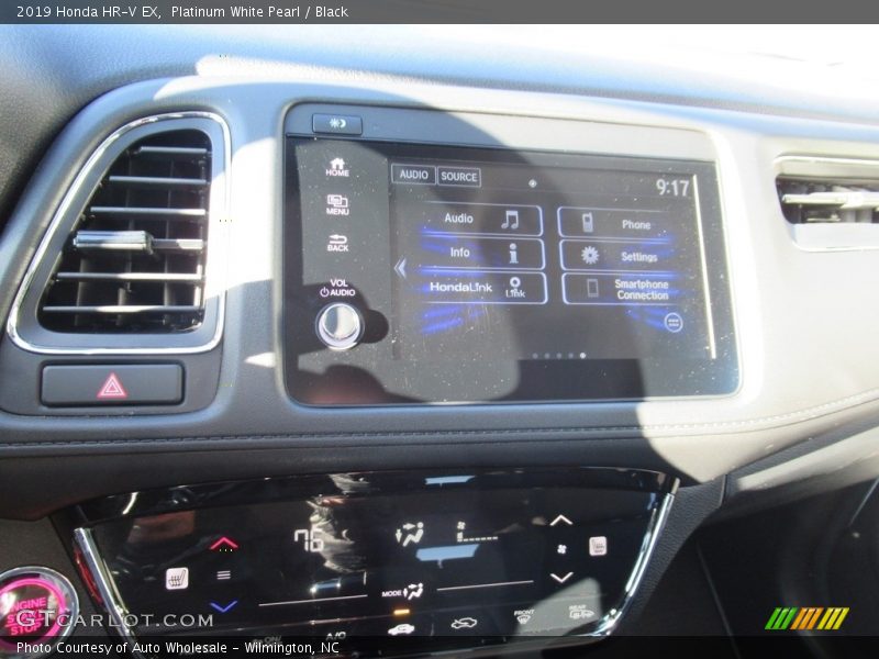 Platinum White Pearl / Black 2019 Honda HR-V EX