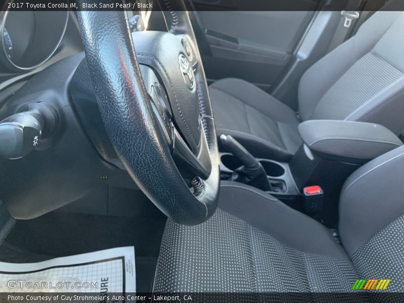 Black Sand Pearl / Black 2017 Toyota Corolla iM