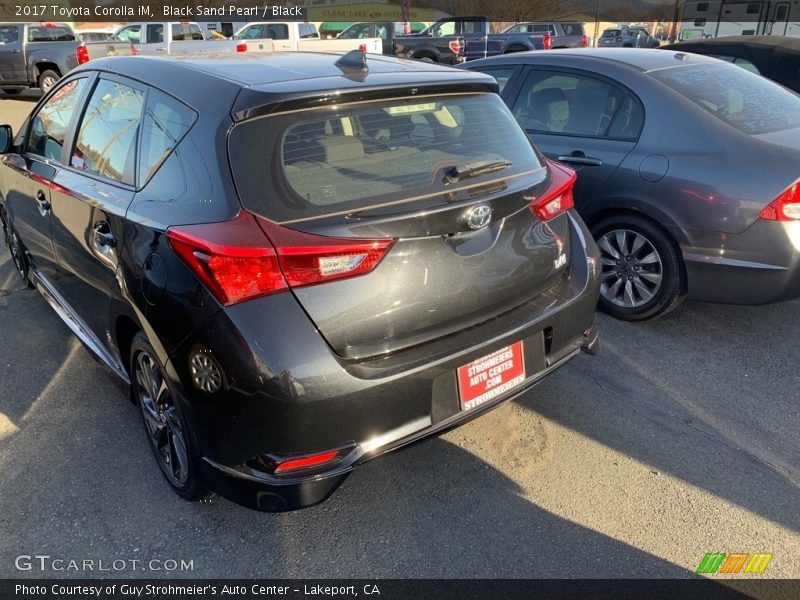 Black Sand Pearl / Black 2017 Toyota Corolla iM