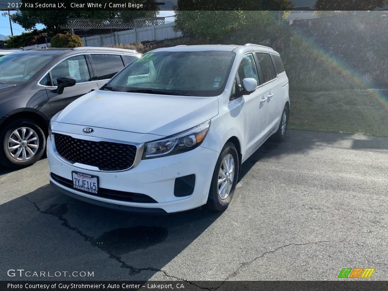 Clear White / Camel Beige 2017 Kia Sedona LX