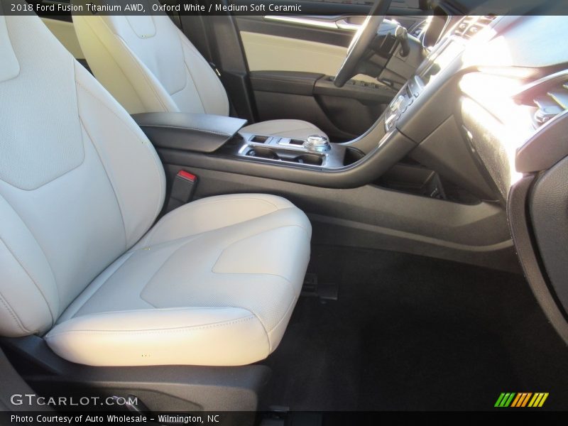 Oxford White / Medium Soft Ceramic 2018 Ford Fusion Titanium AWD