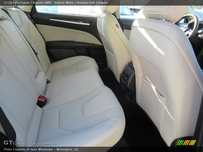 Oxford White / Medium Soft Ceramic 2018 Ford Fusion Titanium AWD