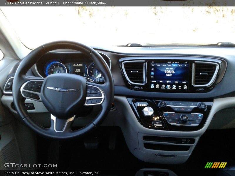 Bright White / Black/Alloy 2017 Chrysler Pacifica Touring L