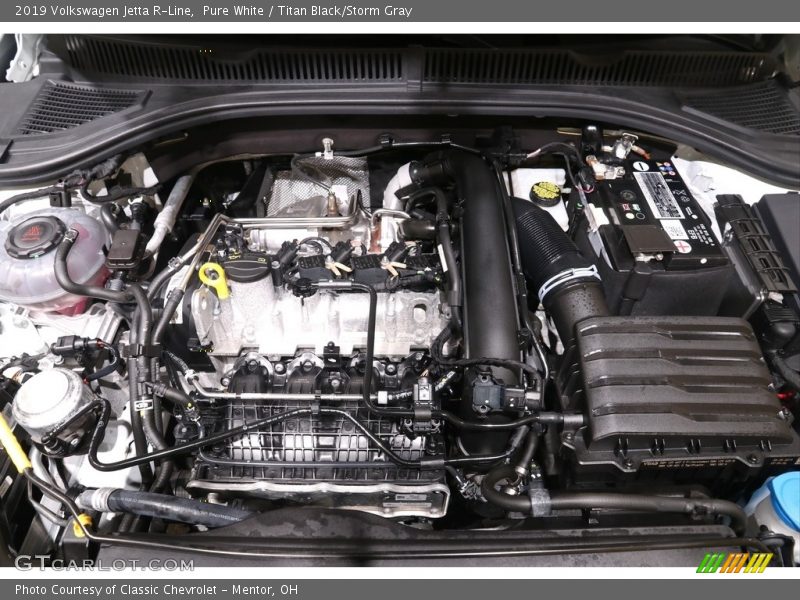 Pure White / Titan Black/Storm Gray 2019 Volkswagen Jetta R-Line