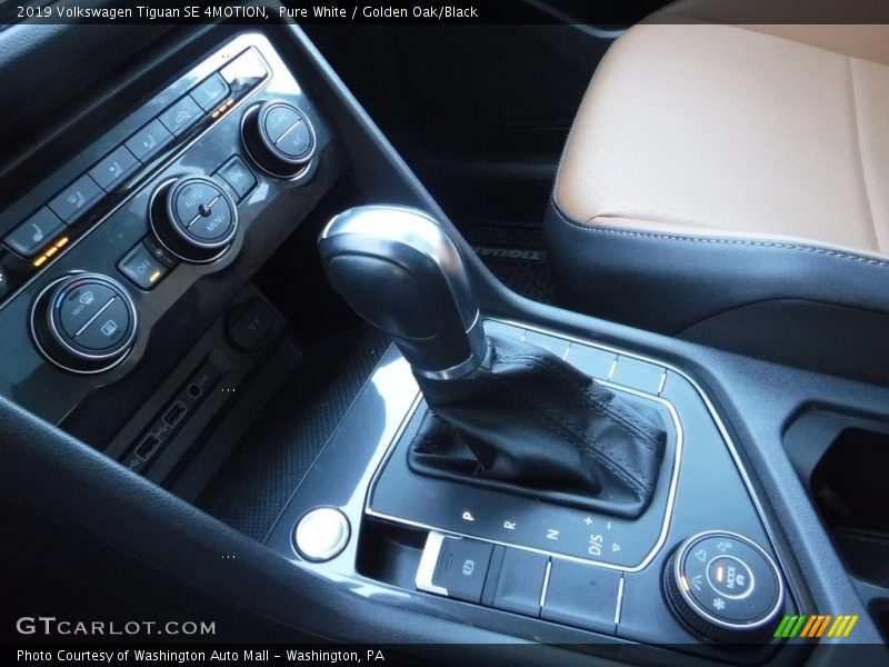 Pure White / Golden Oak/Black 2019 Volkswagen Tiguan SE 4MOTION