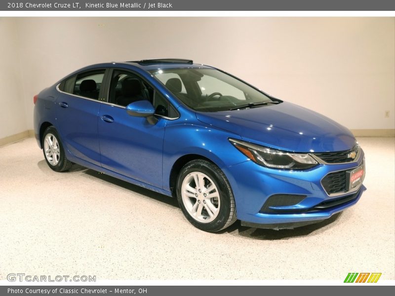 Kinetic Blue Metallic / Jet Black 2018 Chevrolet Cruze LT