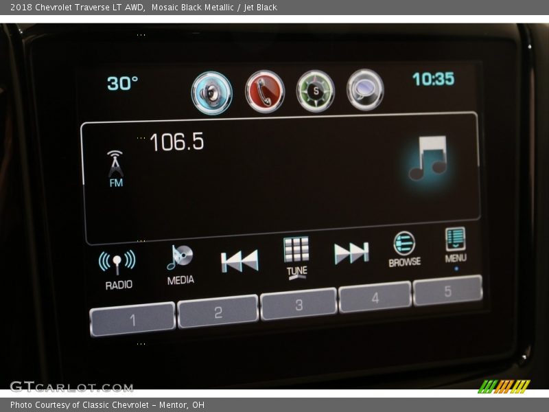 Mosaic Black Metallic / Jet Black 2018 Chevrolet Traverse LT AWD