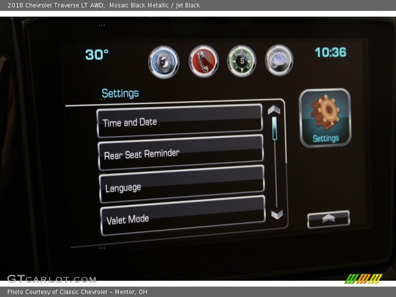 Mosaic Black Metallic / Jet Black 2018 Chevrolet Traverse LT AWD