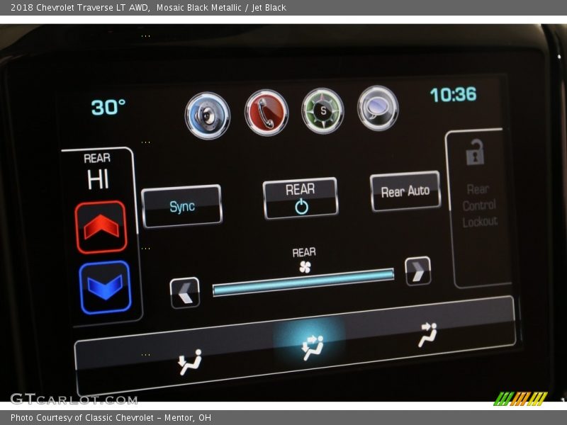 Mosaic Black Metallic / Jet Black 2018 Chevrolet Traverse LT AWD