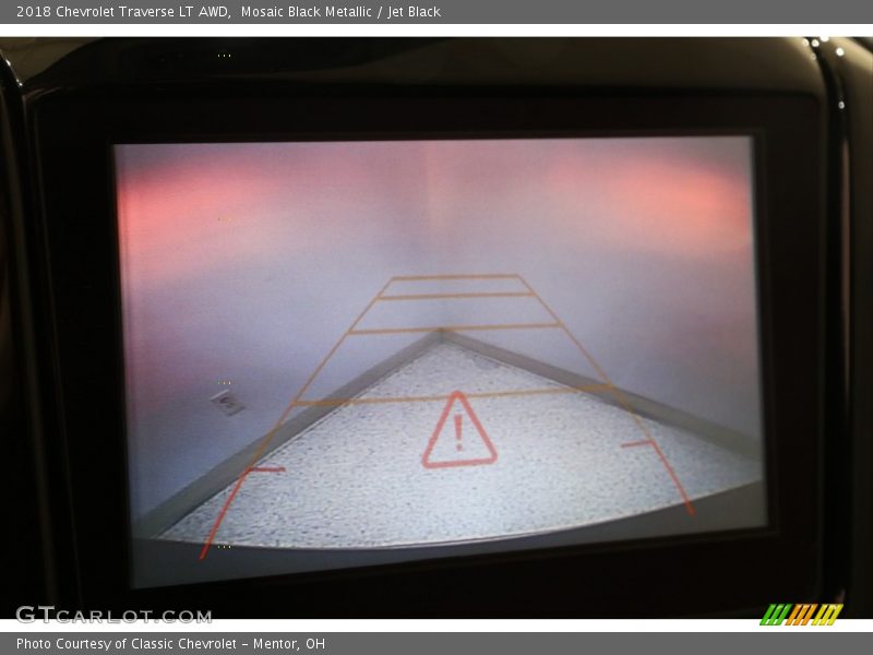 Mosaic Black Metallic / Jet Black 2018 Chevrolet Traverse LT AWD