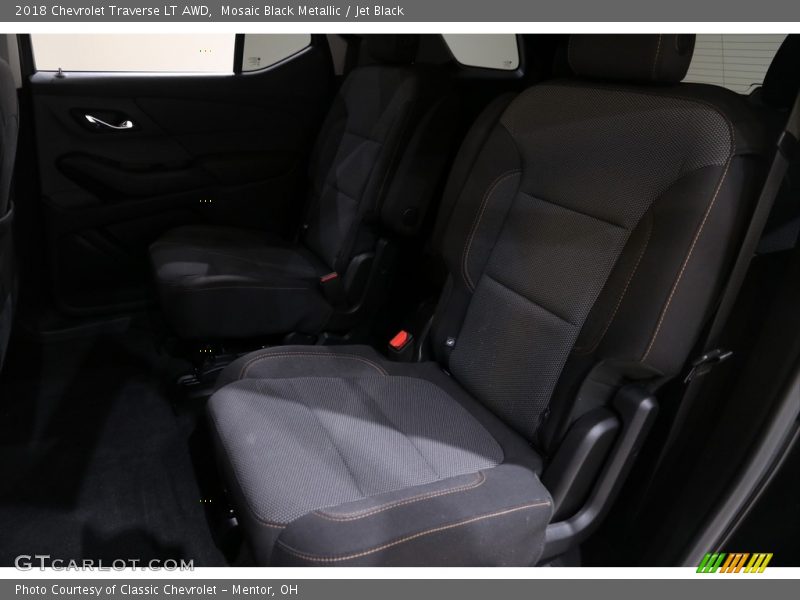 Mosaic Black Metallic / Jet Black 2018 Chevrolet Traverse LT AWD