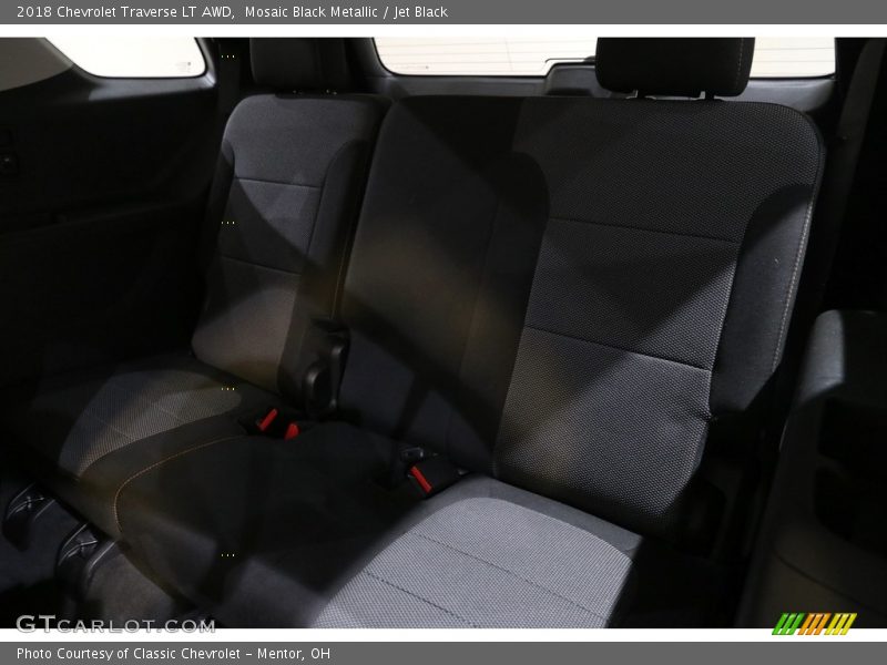 Mosaic Black Metallic / Jet Black 2018 Chevrolet Traverse LT AWD
