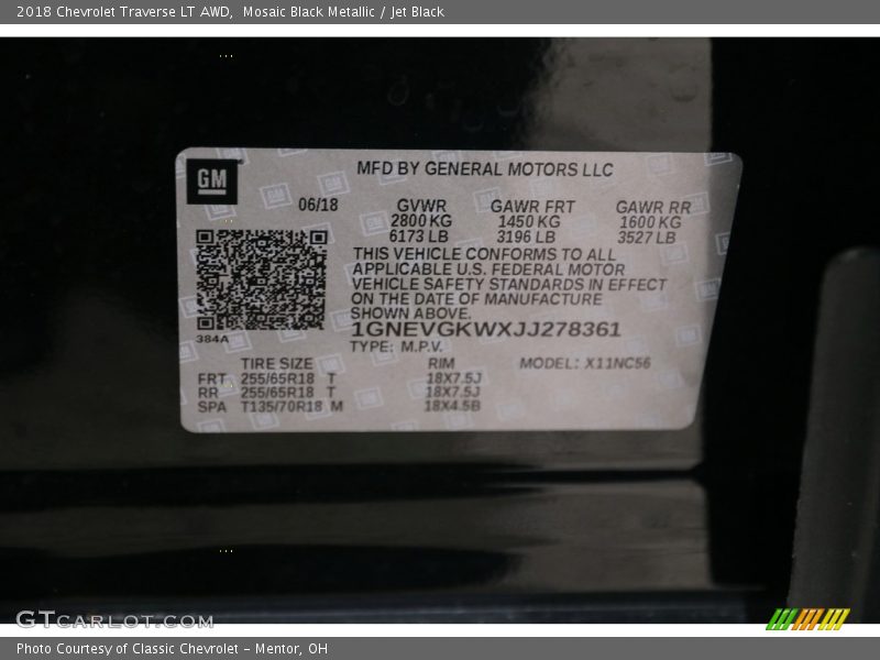 Mosaic Black Metallic / Jet Black 2018 Chevrolet Traverse LT AWD