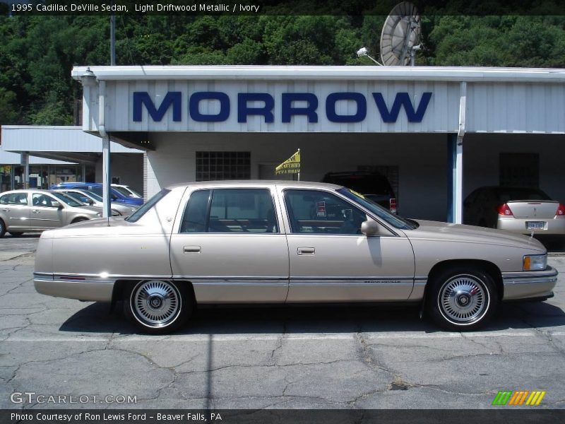 Light Driftwood Metallic / Ivory 1995 Cadillac DeVille Sedan