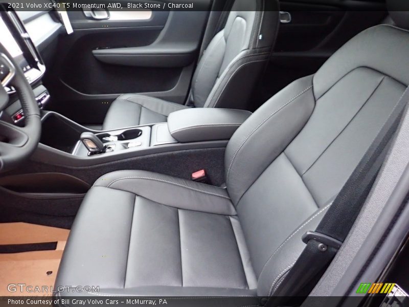 Front Seat of 2021 XC40 T5 Momentum AWD