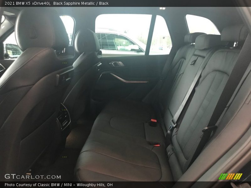 Black Sapphire Metallic / Black 2021 BMW X5 xDrive40i