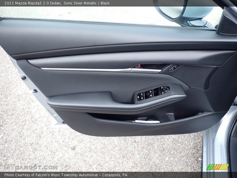 Sonic Silver Metallic / Black 2021 Mazda Mazda3 2.0 Sedan