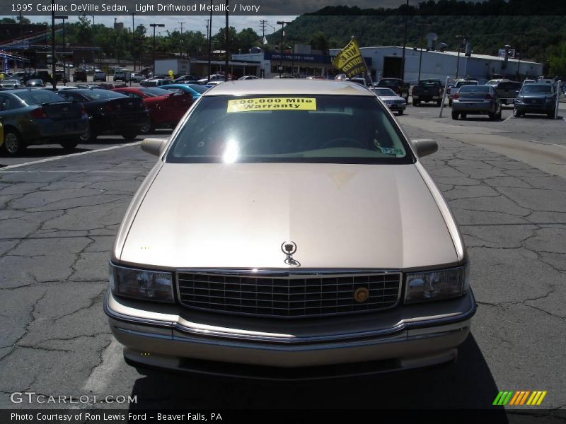 Light Driftwood Metallic / Ivory 1995 Cadillac DeVille Sedan