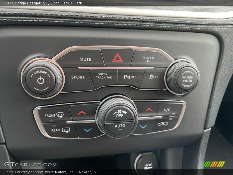 Controls of 2021 Charger R/T