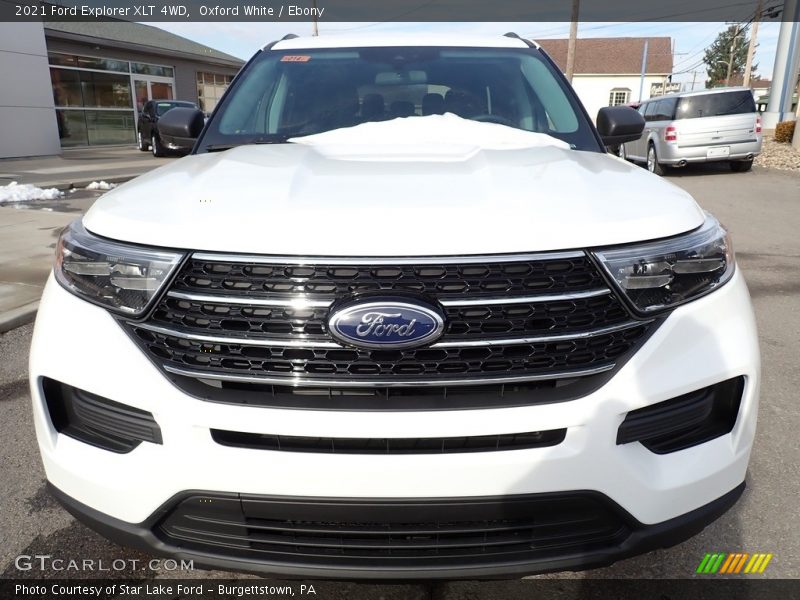 Oxford White / Ebony 2021 Ford Explorer XLT 4WD