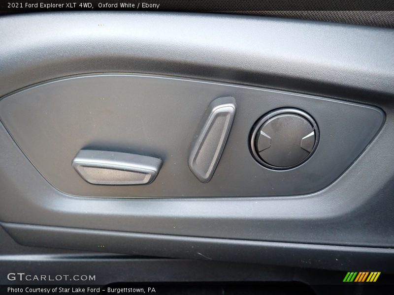Oxford White / Ebony 2021 Ford Explorer XLT 4WD
