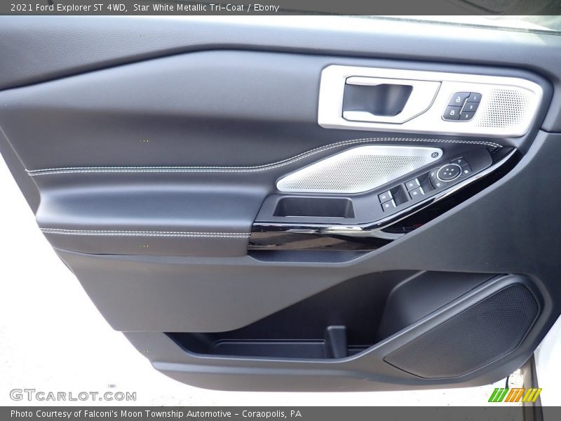 Door Panel of 2021 Explorer ST 4WD