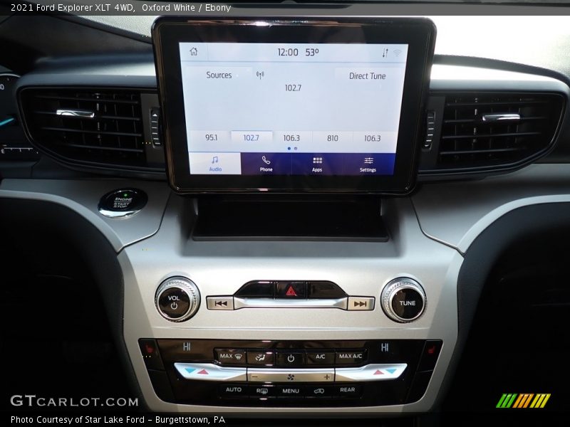 Oxford White / Ebony 2021 Ford Explorer XLT 4WD