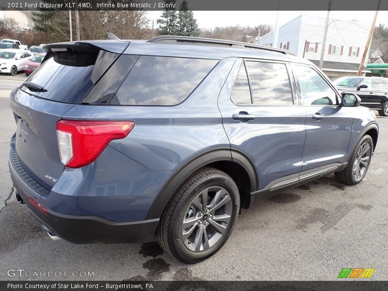 Infinite Blue Metallic / Ebony 2021 Ford Explorer XLT 4WD