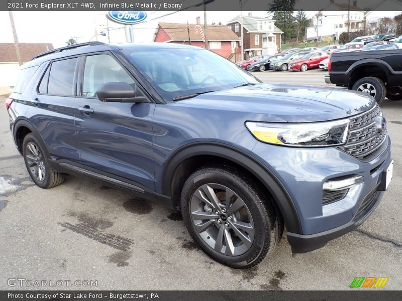 Front 3/4 View of 2021 Explorer XLT 4WD