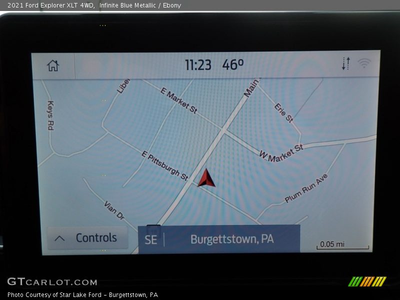 Infinite Blue Metallic / Ebony 2021 Ford Explorer XLT 4WD