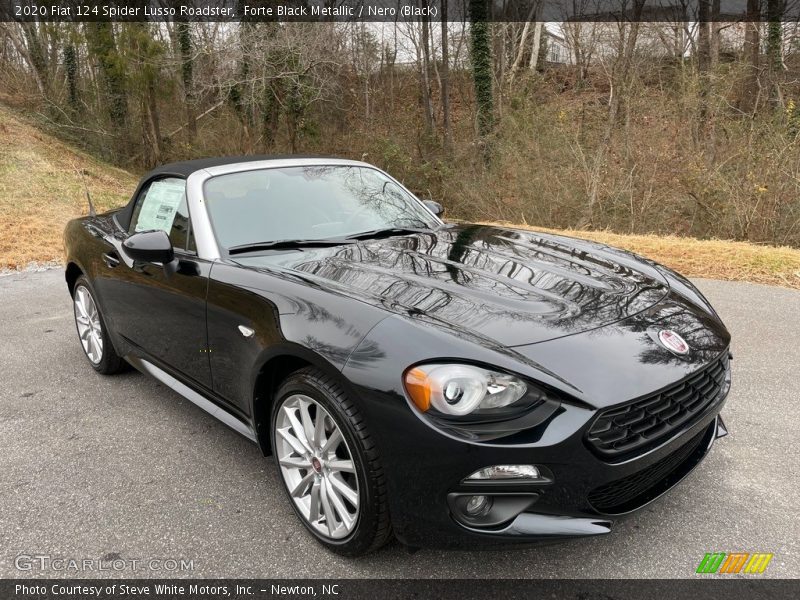 Front 3/4 View of 2020 124 Spider Lusso Roadster