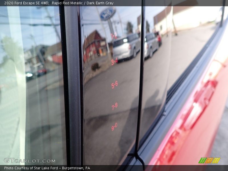 Rapid Red Metallic / Dark Earth Gray 2020 Ford Escape SE 4WD