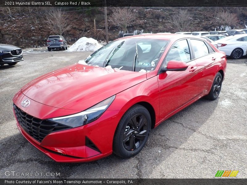 Front 3/4 View of 2021 Elantra SEL