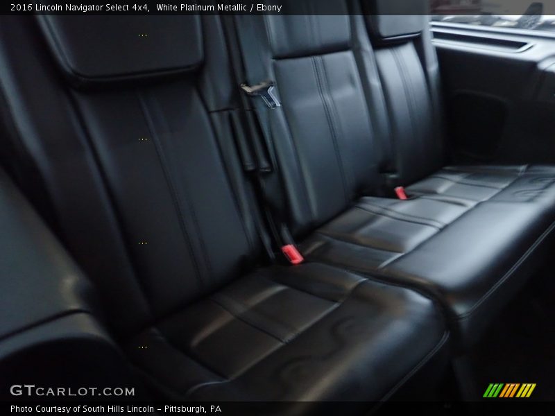 White Platinum Metallic / Ebony 2016 Lincoln Navigator Select 4x4