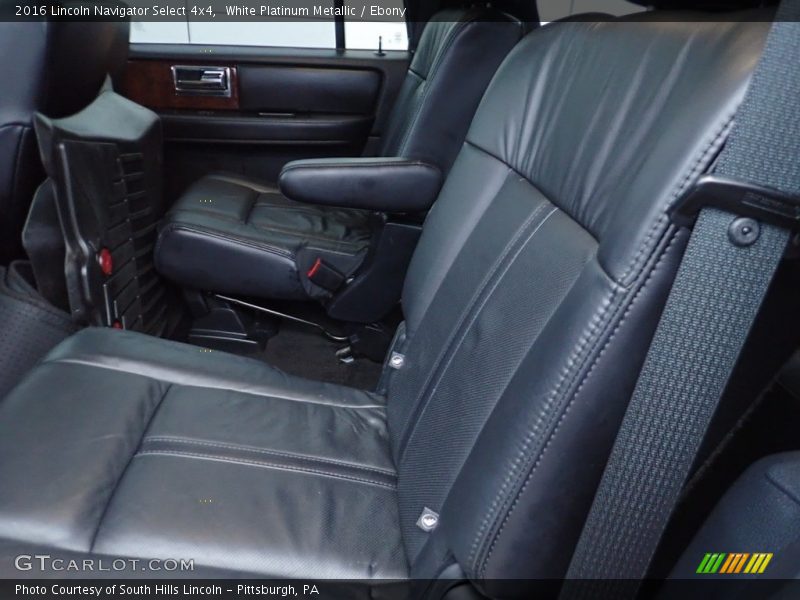 White Platinum Metallic / Ebony 2016 Lincoln Navigator Select 4x4