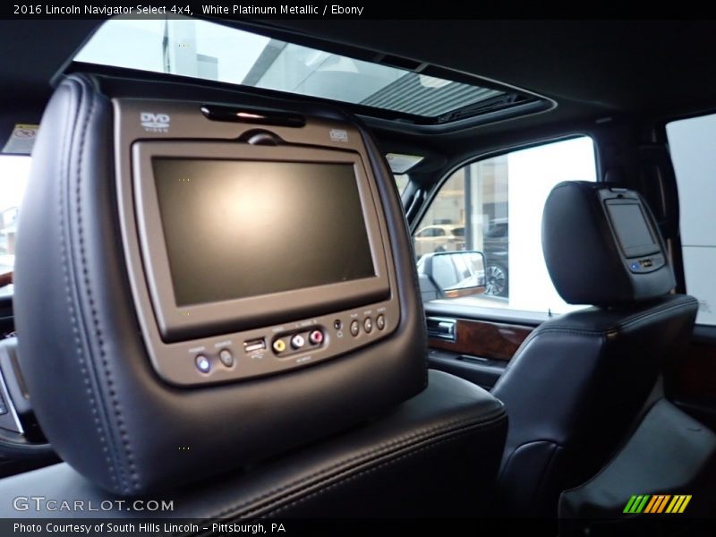 Entertainment System of 2016 Navigator Select 4x4