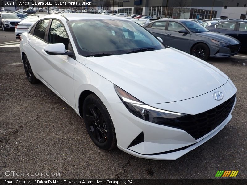 Front 3/4 View of 2021 Elantra SEL