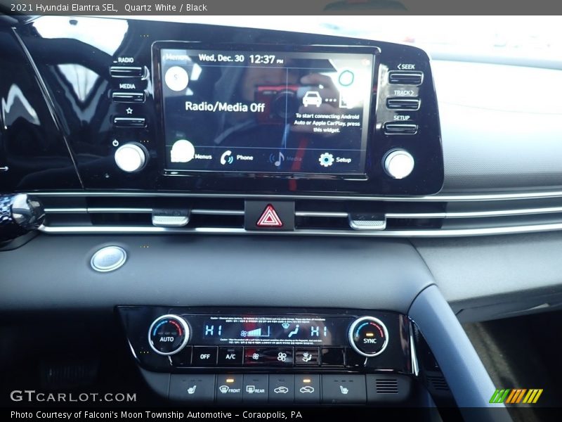 Quartz White / Black 2021 Hyundai Elantra SEL