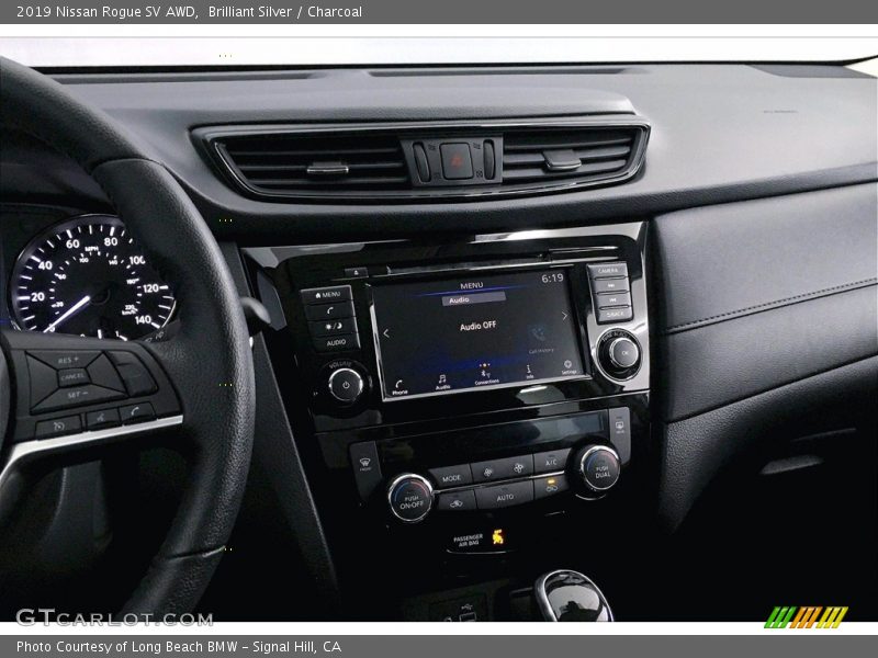 Controls of 2019 Rogue SV AWD