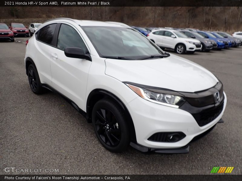 Front 3/4 View of 2021 HR-V Sport AWD
