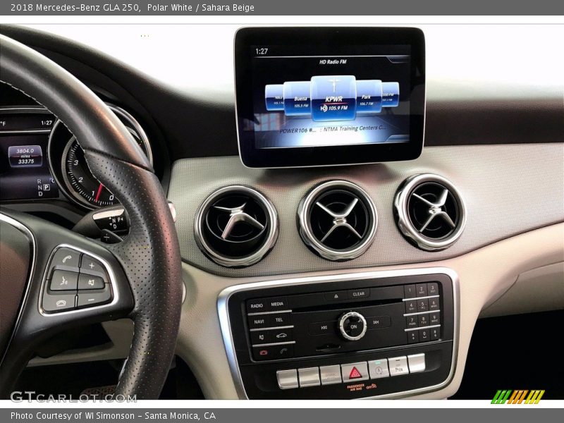 Polar White / Sahara Beige 2018 Mercedes-Benz GLA 250