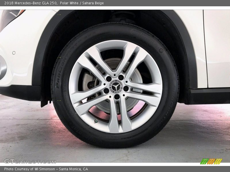 Polar White / Sahara Beige 2018 Mercedes-Benz GLA 250