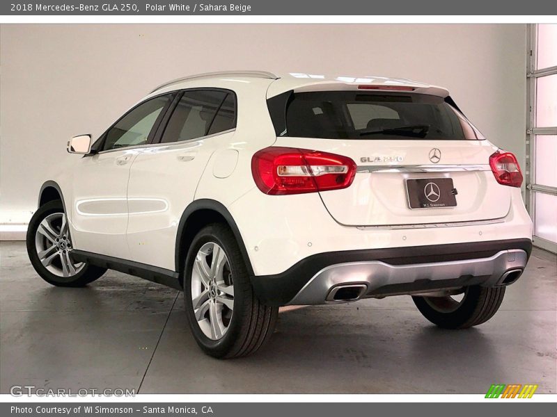 Polar White / Sahara Beige 2018 Mercedes-Benz GLA 250