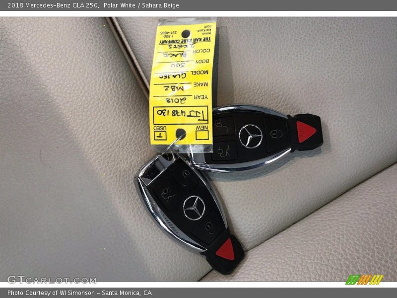 Polar White / Sahara Beige 2018 Mercedes-Benz GLA 250